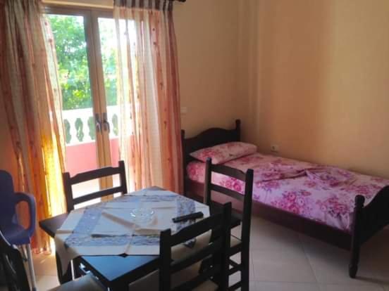 Vila Jakupi Apartment Sarande Bilik gambar